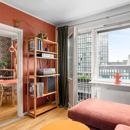 Wehost Spacious Traveller'S Hq Above Metro @Vilhonvuorenkuja 16 Apartment Helsinki Exterior photo