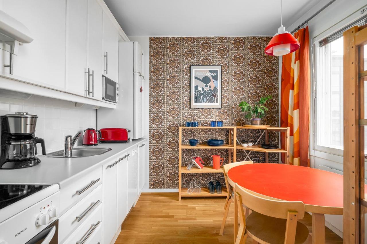 Wehost Spacious Traveller'S Hq Above Metro @Vilhonvuorenkuja 16 Apartment Helsinki Exterior photo